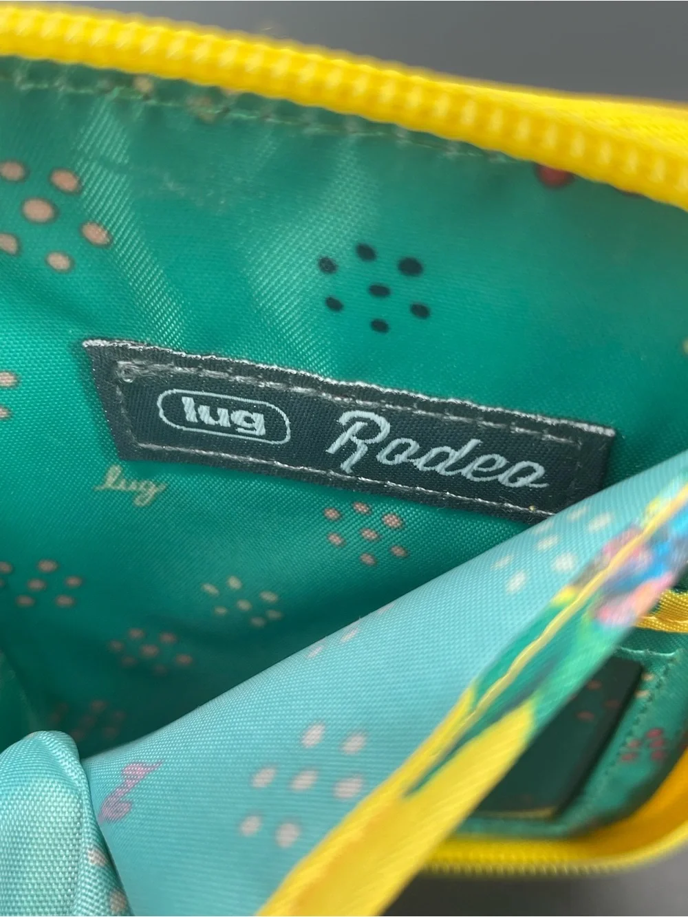 ⭐️lug Rodeo Teal and Yellow Quilted Floral Wristlet